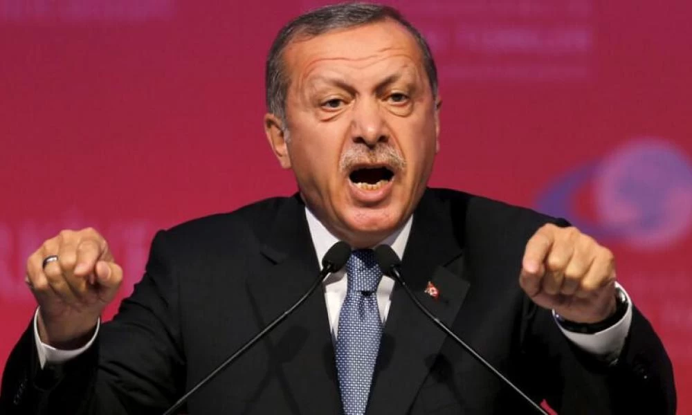 Στην φυλακή θέλει να στείλει ο Ερντογάν τους συντάκτες ελληνικής εφημερίδας